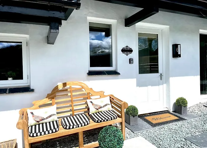 Stables Riverside Holiday home